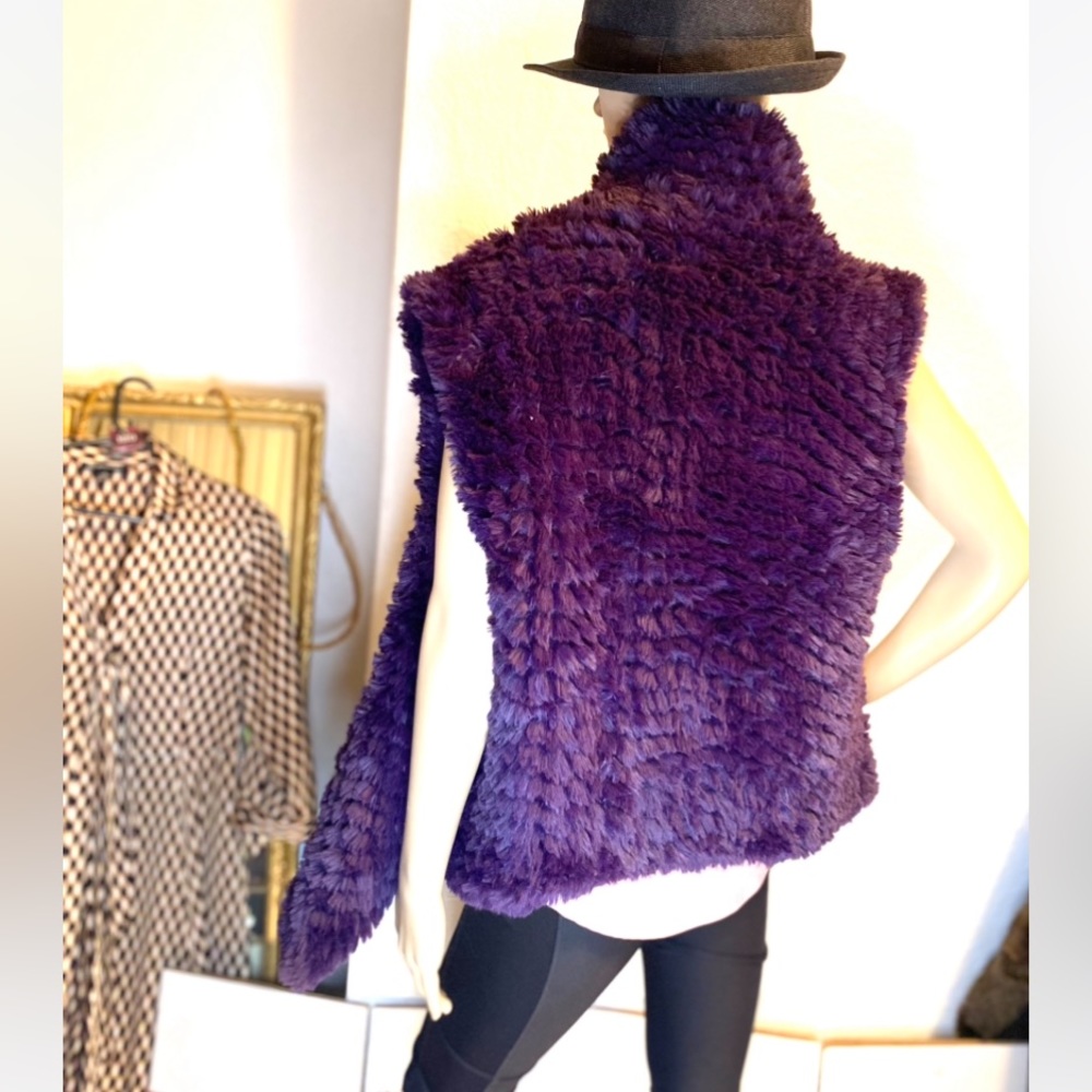 WOMENS vest size M